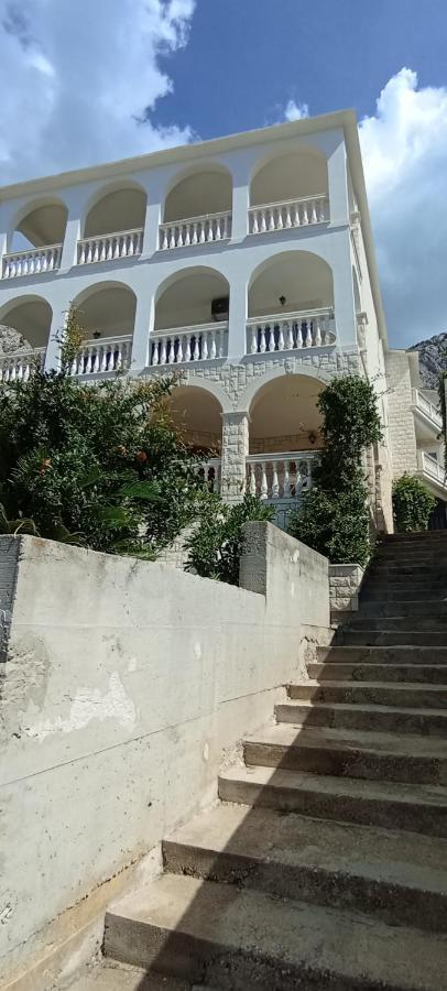 Ferienwohnung Apartman Horizont Omiš Exterior foto
