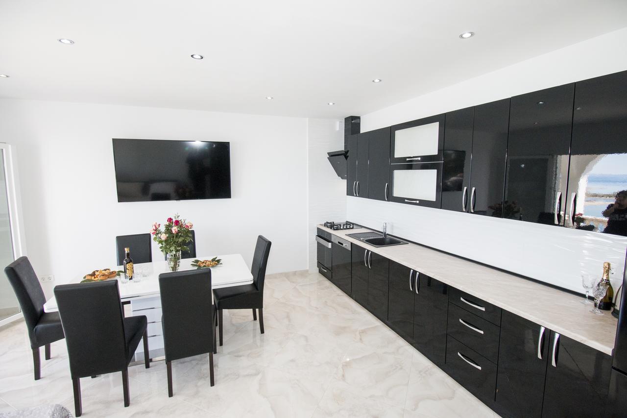 Ferienwohnung Apartman Horizont Omiš Exterior foto