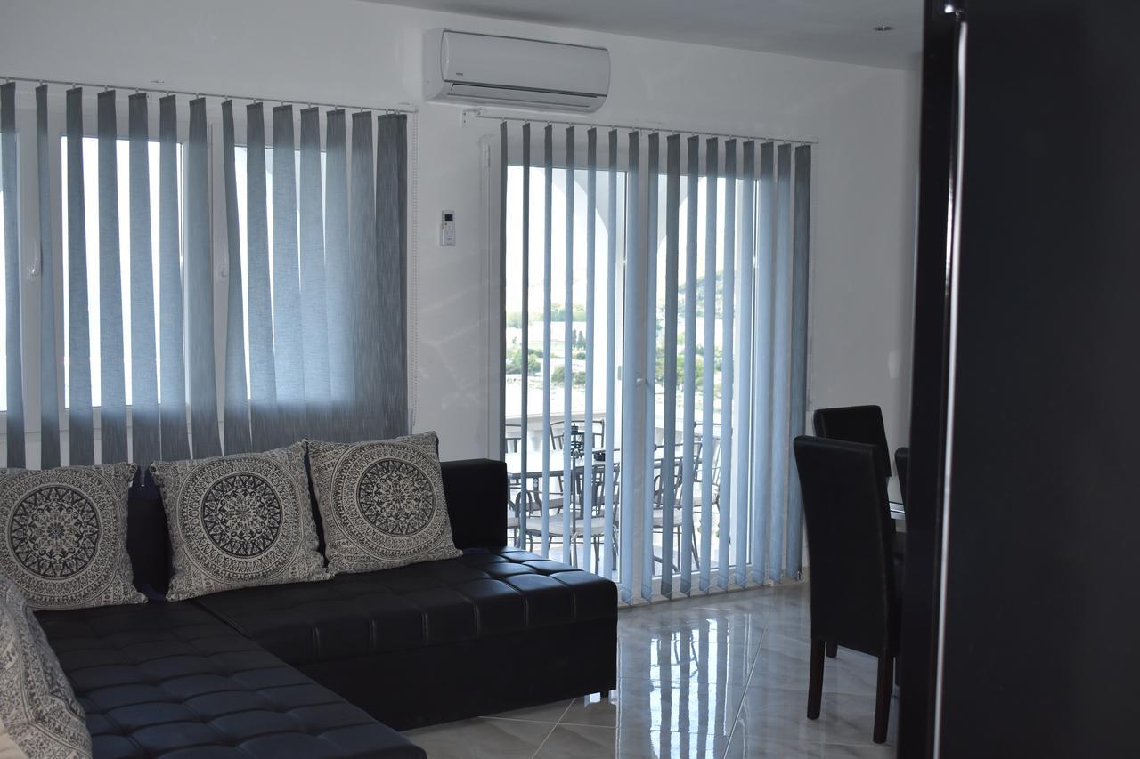 Ferienwohnung Apartman Horizont Omiš Exterior foto