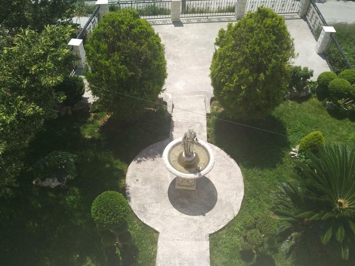 Ferienwohnung Apartman Horizont Omiš Exterior foto